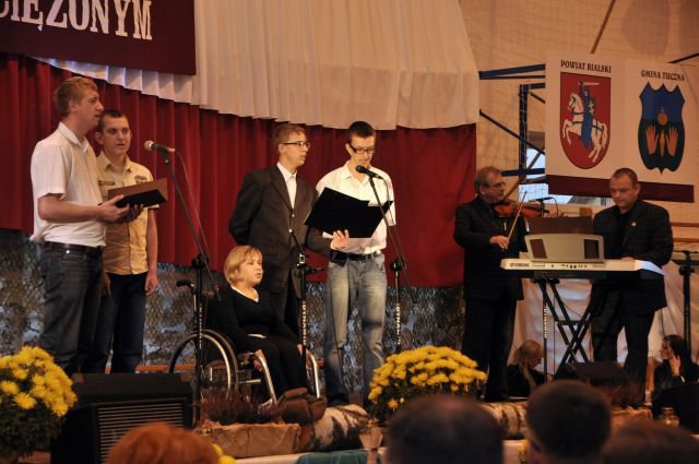 XIII Powiatowy Festiwal Pieśni Patriotycznej 2013